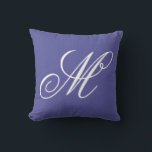 Monogram Lila Chevron-Personlig Kudde<br><div class="desc">Monogram Lila Chevron Personlig Dekorativ kudde Cushion har en enkel lila bakgrund med en mjuk personlig för övertäckning av mönster med din anpassningsbar monogram i elegant-skript. Designad av ©Evco Studio www.zazzle.com/store/evcostudio</div>