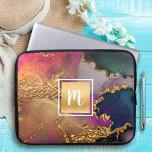 Monogram marble water color guld lila blue grönt laptop fodral<br><div class="desc">En glatt faux-guld-folieruta med ett skript-typografi-monogram täcker till att börja med en rik, guld-veindränkt, marinblått, jägare, grönt, rosa och lila vattenfärgsbakgrund på denna elegant, trendig, girly, monogram neoprene laptop sleeve. Gör en roligt och snyggt påstående varje gång du användor den. Laptop sleeve finns i tre storlekar: 15, 13 och 10...</div>