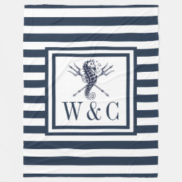 Monogram Marinblå Rand Sjöhästar Nautilus Fleecefilt