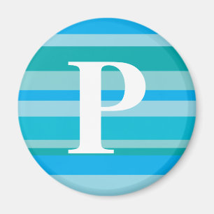 Monogram med en färgrik randig bakgrund - P Magnet