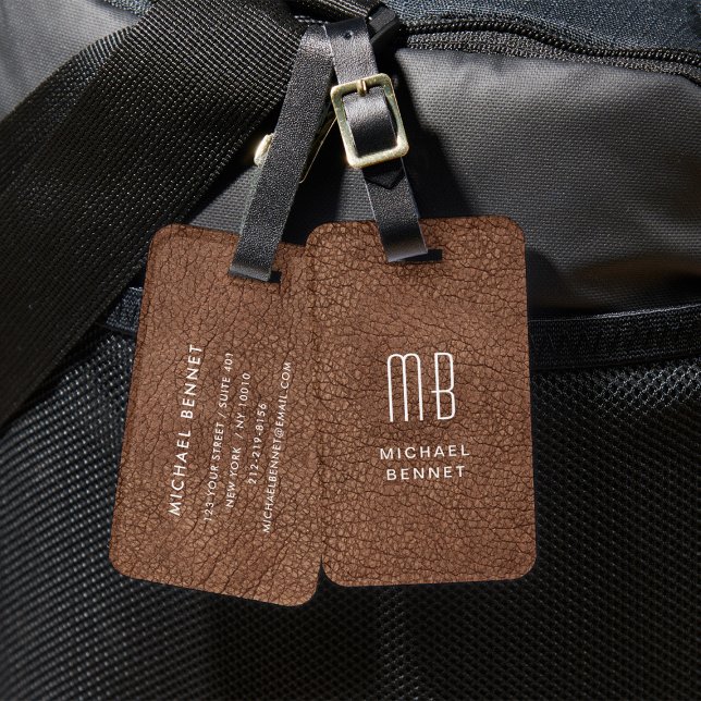 Monogram Modern Brun Falsk Läderstruktur Bagagebricka (Monogram Modern Brown Faux Leather Texture Luggage Tag)