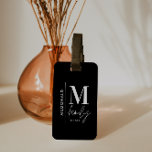 Monogram modern elegant för svart personlig bagagebricka<br><div class="desc">Monogram modern svartvit svartvit elegant för svartvit snyggt som matchar familjens bagagetagg. Perfekt för familjeåterförening,  semester,  födelsedag och jul-party.</div>