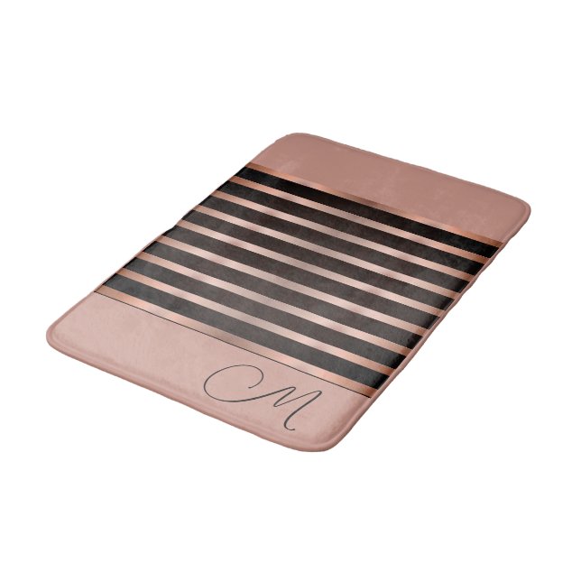 Monogram Modern Salmon Rosa på Black Bath Mat Badrumsmatta (Vinklad)