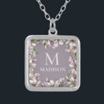 Monogram Monogrammed Magnolia Blommigt Personlig Silverpläterat Halsband<br><div class="desc">Den här snyggten har personligen namn och ett monogram omgivet av ram av magnoliska blommor. Personlig genom att redigera texten i textrutorna som medföljer #acceswelry #necklaces #magnolia #blommigt #gifts #monogram #personalizedgifts #monogrammed #personalizedgifts</div>