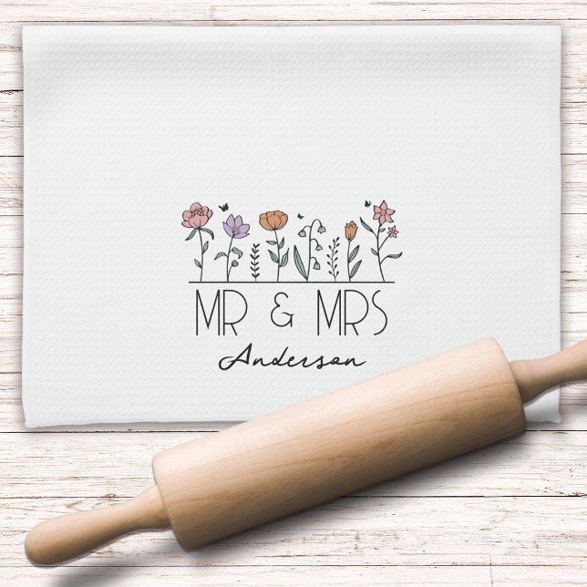 Monogram Mr & Wildblommes Newlyweds Kökshandduk (Skapare uppladdad)