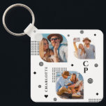Monogram Namn 3 Photo Collage Trendig Nyckelring<br><div class="desc">Monogram Namn 3 Photo Collage Trendig Modern Keychain har en fotosamling av tre av dina favoritfoton med personlig namn och monogram i svart elegant. Anpassa genom att redigera texten i de angivna textrutorna. Perfekt för födelsedag, jul, Mors dag, Fars dag, syster, kusiner, bästa vänner och mycket annat. PHOTO TIP: centrera...</div>