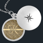 Monogram Namn Black Guld Leopard Skriv ut Cheetah Berlockhalsband<br><div class="desc">Monogram namn Black och guld leopard print,  djurtryck,  cheetah print locket necklace. Se vår svarta och guld leopard för matchande produkter.</div>