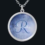 Monogram Namn Blue White Watercolor Trendig Silverpläterat Halsband<br><div class="desc">Monogrammad Blue and White Watercolor Silver Necklace. Lägg till ditt namn och ditt första namn. Gör en underbar brudens sida-gåva till dina brudtärnor,  en underbar födelsedagspresent till henne,  eller till tillfälle där hon kommer att kärlek det här låset halsbandet.</div>