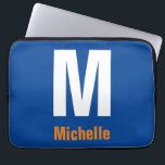 Monogram, Namn, inledande, modernt, minimalistiskt Laptop Fodral<br><div class="desc">Du kan ändra informationen med dina egna personuppgifter genom att enkelt och användbart redigera verktyg. Du kommer alltså att ha en produkt som är helt unik för dig.</div>