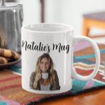 Monogram Namn Photo Gift Kaffemugg<br><div class="desc">Den här designen kan vara personlig i det område som tillhandahålls genom att ändra fotot och/eller text. Du kan också anpassa den genom att klicka på Anpassa den här mallen och sedan välja klicka för att anpassa ytterligare alternativ och ta bort eller ändra färg i bakgrunden, lägga till text, ändra...</div>