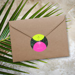 Monogram Neon Arches Tropical Handflatan Träd Bröl Runt Klistermärke<br><div class="desc">gult och rosa samlas kring mörk handflatan löv med monogram i svart och vit konst handflatan träd.</div>
