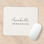 Monogram-Neutralt | Modern minimalistisk Snyggt Musmatta<br><div class="desc">En enkel anpassningsbar i monogram med en modern,  handskriven manustypografi i snyggt parad med en blocktypografi i svart på en naturlig bakgrund av elfenben. Monogrammet namn kan lätt vara personlig för att göra en så unik design som du är! En personlig gåva eller medhjälp till tillfälle!</div>