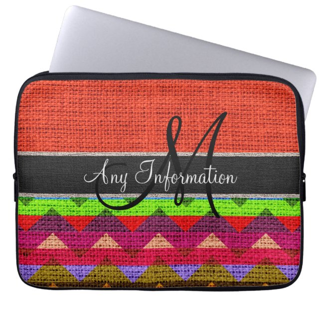Monogram Orange Chevron Zigzag Jutehessian Laptop Sleeve (Framsidan)