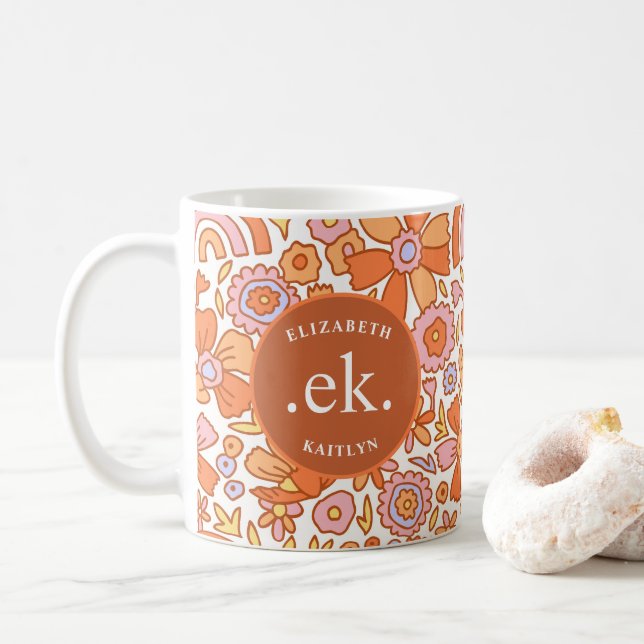 Monogram Orange Groovy Retro Kaffemugg (Med munk)