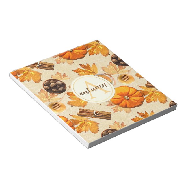 Monogram över scener för storfärgad höst i magiska anteckningsblock (Vinklad)