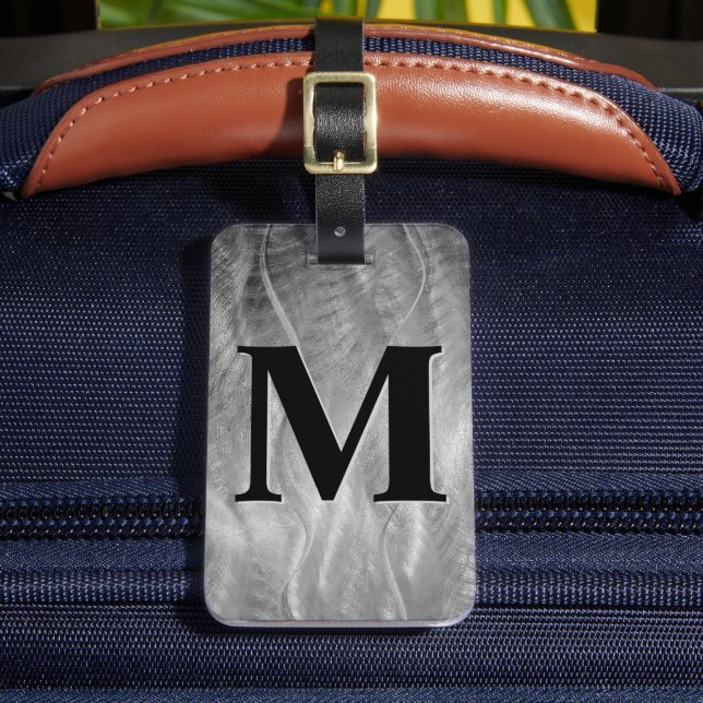 Monogram på abstrakt silver borstat metall bagagebricka (Framsida Insitu 2)
