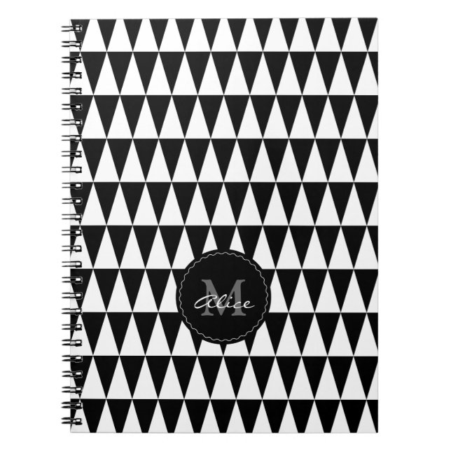 Monogram på triangelmönster anteckningsbok med spiral (Framsidan)