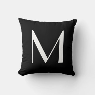 Monogram Pillows Brev M Kudde