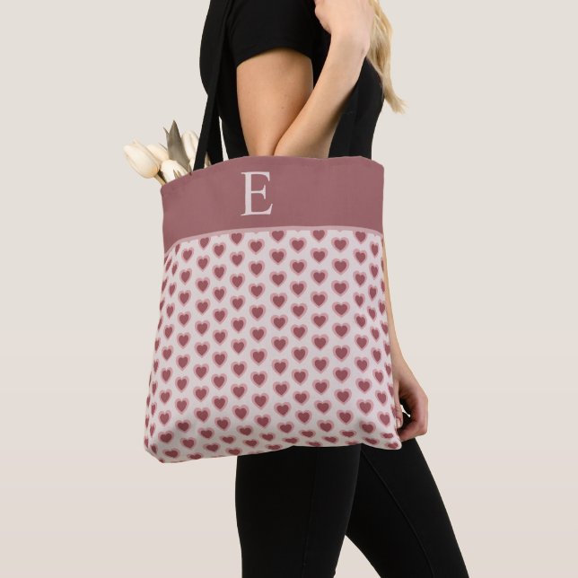 Monogram Retro Hearts Pink Burgundy Tygkasse (Närbild)
