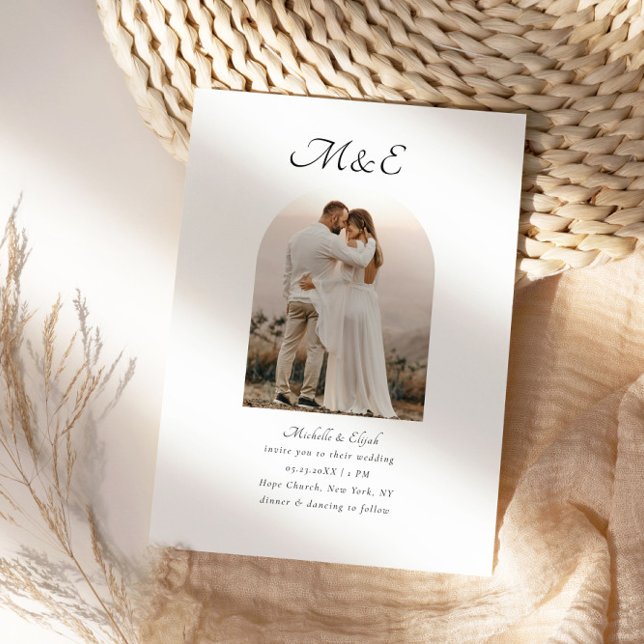 Monogram Romantic Arch Photo Elegant bröllop Inbjudningar (Skapare uppladdad)