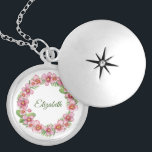 Monogram Rosa Grönt Blommigt Bridesmaid Gift Berlockhalsband<br><div class="desc">Monogram detta söt rosa och blommigt av grönt,  andningshalsband. En underbar gåva till brudtärnor,  bröllopsfest,  mor systers vänner.</div>