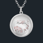 Monogram Rosa Peach Shiny Hearts Geometric Elegant Silverpläterat Halsband<br><div class="desc">Monogram Rosa Peach Shiny Hearts Geometric Elegant Silver Plated Necklace. Unik,  vacker utformning av snyggten. Lätt att vara personlig. Teckensnittet stil,  storlekt och färg kan ändras. Matchande objekt är tillgängliga.</div>