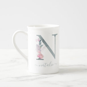 Monogram Rosa Vattenfärgsfärgad Blommigt Brev N Benporslin Mugg