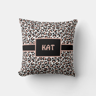 Monogram roséguld och svart leopardtryck  kudde