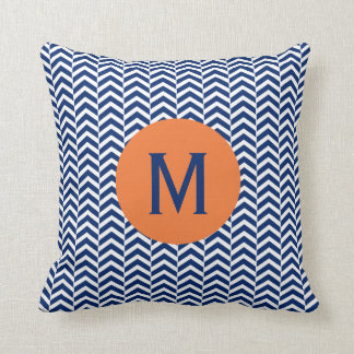 Monogram Royal Blue med Orange Chevron Mönster Kudde