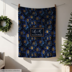 Monogram Royalblå Kastrull Modern Guld Blommor Fleecefilt