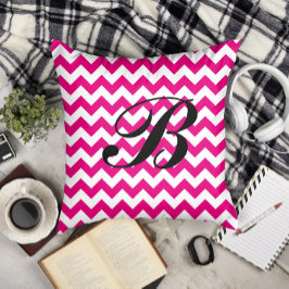 Monogram Shock rosa och White Chevron Kudde