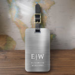 Monogram Silver Brushed Metallic Elegant Bagagebricka<br><div class="desc">Vi presenterar vårt Monogram Brushed Metallic Elegant Luggage Tag: Öka din resupplevelse med detta sofistikerade tillbehör. Den här bagagetaggen är gjord av borstat metallmaterial, och den är ett uttryck för elegans och stil. Monogramdesignen ger en personlig beröring och skapar det enkelt att identifiera ditt bagage samtidigt som du tillför en...</div>
