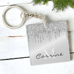 Monogram Silver-droppning Glitter Metallisk platin<br><div class="desc">Anpassningsbar monogram faux glitter simulerade metallisk grått platinum silver aluminium grått gradient small keychain nyckelring. Anpassa den enkelt genom att lägga till ditt namn och den senaste starten för snabbglam. MÄRKRE: Metall silver-kvadratisk nyckelring, platina droppande glitter-livmodern nyckelring, söt gnidig akrylnyckelring, förtypmonogrammad nycklar ring, personlig girig billigt-gåva, holografisk folie tryckt namn-dekorfärg,...</div>