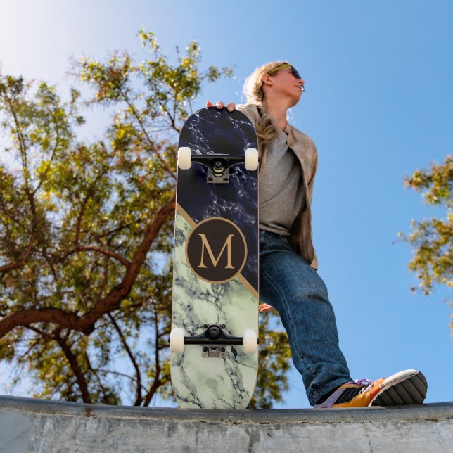 Monogram Skateboard med svart vit marmor (Utomhus 1)