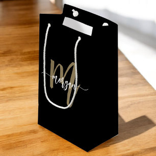 Monogram Snyggt Modern Black Guld