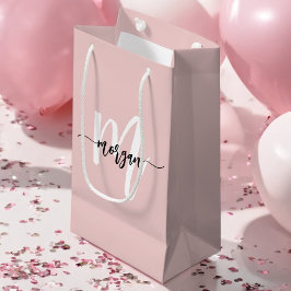 Monogram Snyggt Modern  Rosa