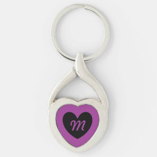 Monogram svart hjärta på lila twisted heart silverfärgad nyckelring