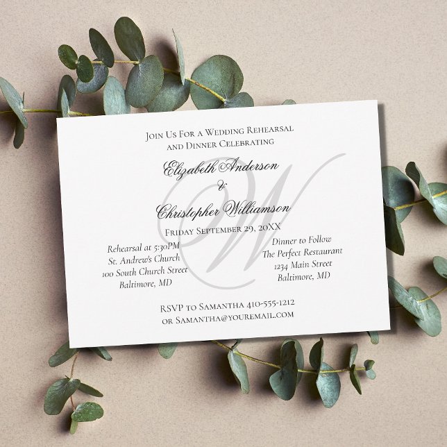 Monogram Svart Vitt Silver Bröllopsrepetition  Inbjudningar (Black White Silver Formal Rehearsal Dinner Invitation with Monogram)