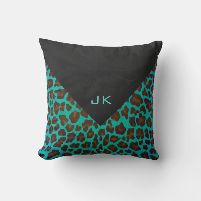 Monogram Teal och Brown Leopard Kudde (Framsida)