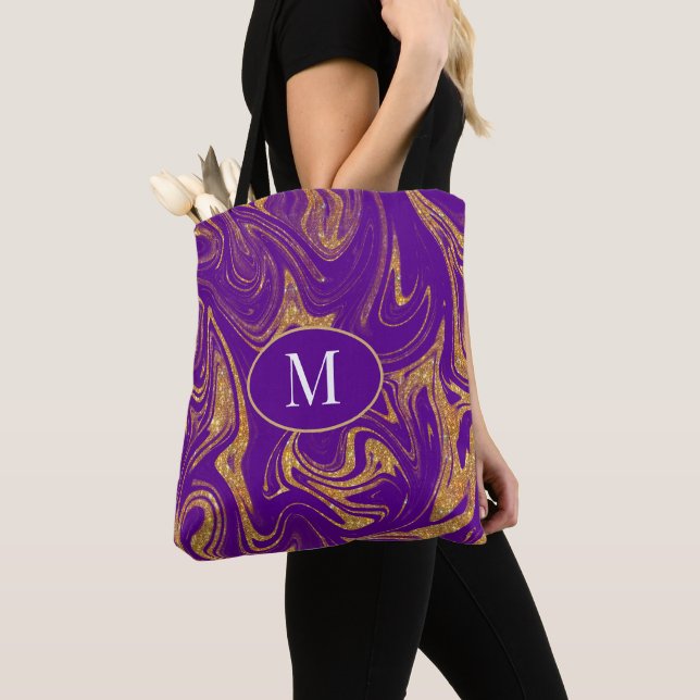 Monogram Tote Bag Guld Glitter Lila - bakgrund Tygkasse (Närbild)