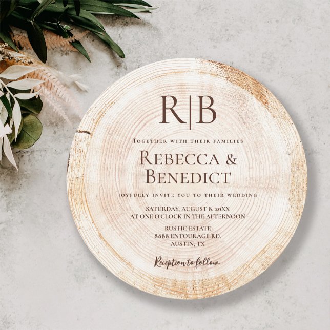 Monogram Träd-korn, unik Rustic Bröllop Inbjudningar (Custom monogram rustic wood cut slice round wedding invitation card.)