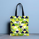 Monogram Trendig Tropical Cockatoo Parrot Blommigt Tygkasse<br><div class="desc">Denna moderna utformning har en roligt tropiska mönster med tropiska blommor,  papegojor och cockatoer. Anpassa med ditt monogram genom att redigera texten i textrutan som ger #personlig #personalizedgifts #monogram #monogrammed #inledande #gifts #kundgifts #tote #totebag #tropiskt #blommigt #accessoarer #giftsfortjejer</div>