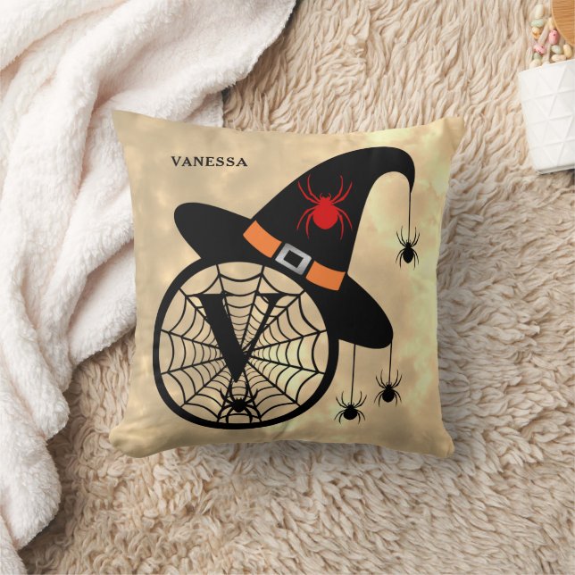 Monogram V Halloween Himlar Witch Spiders Namn Kudde (Filt)