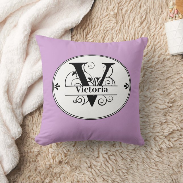 Monogram V och namn Violet Kudde (Filt)