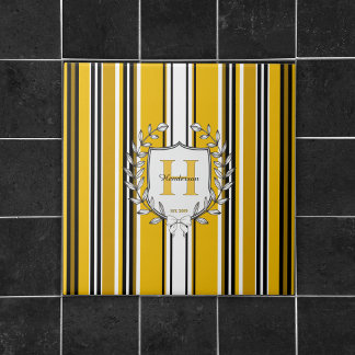 Monogram Vapen Elegant Gul Rand Familjenamn Kakelplatta