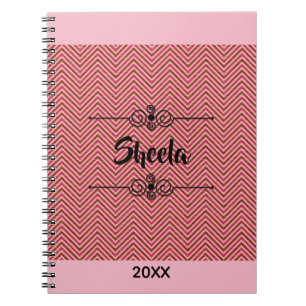 Monogram Varm Pastell Chevron Anteckningsbok Med Spiral