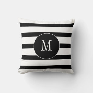 Monogram vit och svarta ränder kudde