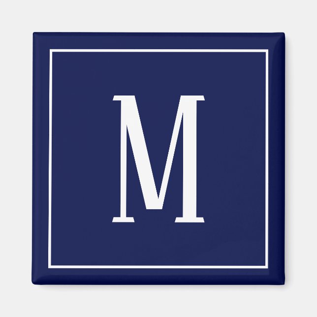 Monogram vit på marinblå fyrkantig magnet (Framsidan)
