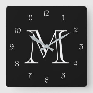 Monogram vita skript-nummer på svartvitt fyrkantig klocka