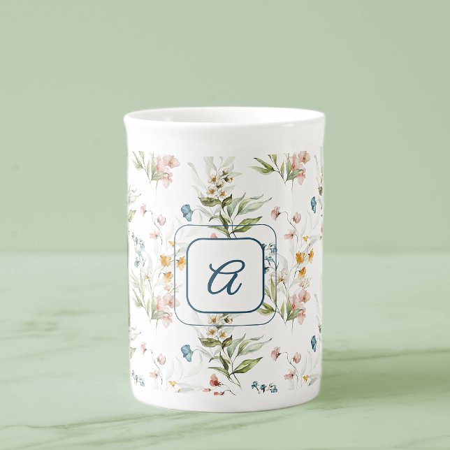 Monogram Watercolor 1600s Blommigt Art 10oz Benporslin Mugg (Skapare uppladdad)